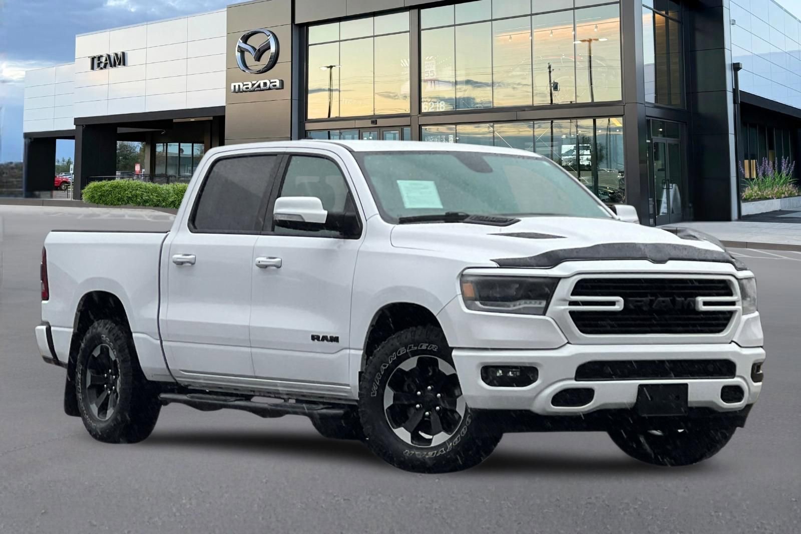 Used 2019 RAM 1500 Sport w/ Level 2 Equipment Group AWD/4WD image 2