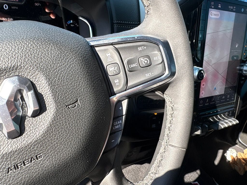 Used 2026 RAM 2500 Laramie AWD/4WD image 21