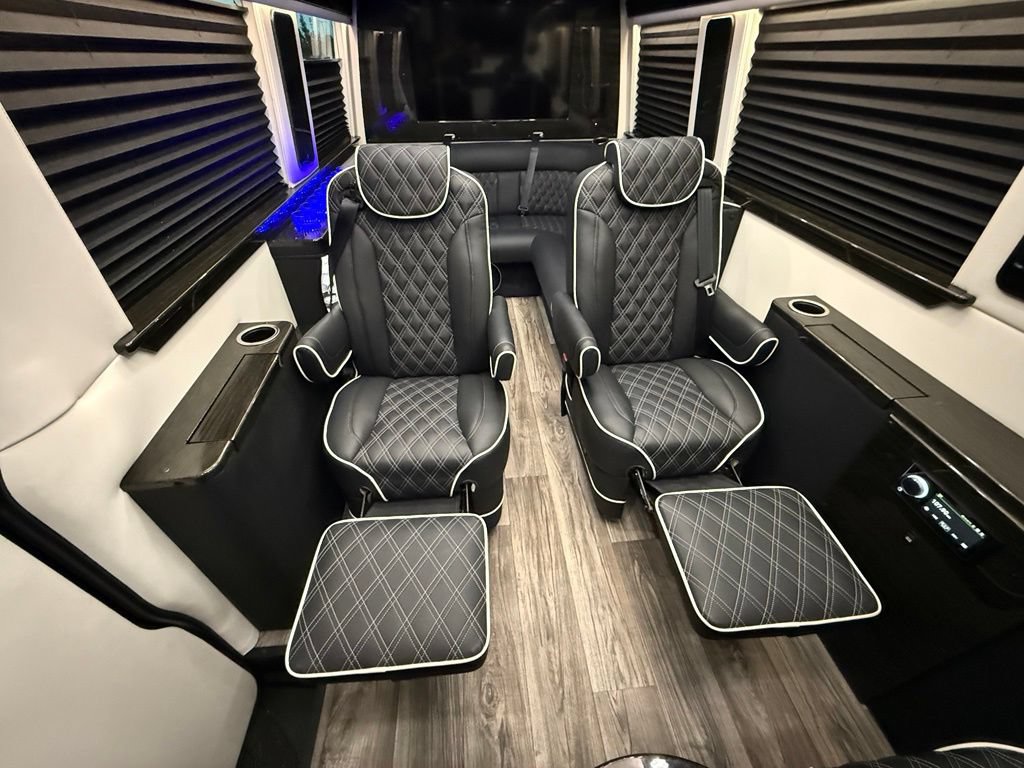 Used 2023 Mercedes-Benz Sprinter 3500 image 76