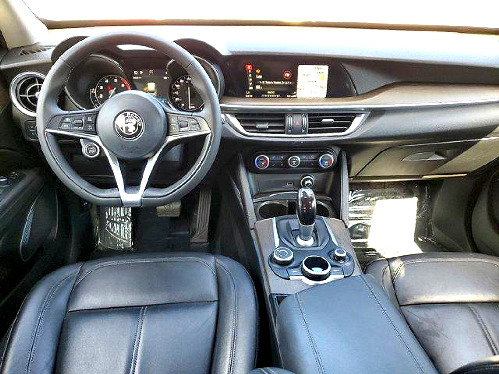 Used 2018 Alfa Romeo Stelvio Ti AWD/4WD image 13