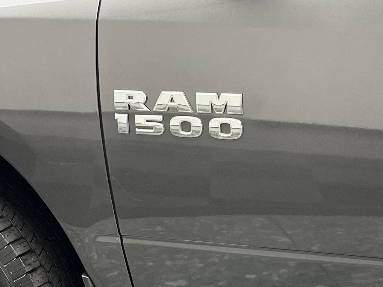 Used 2018 RAM 1500 Express AWD/4WD image 28