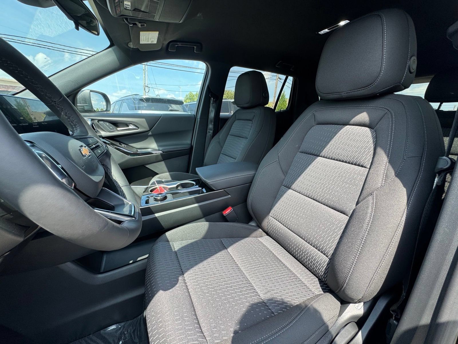 New 2027 Chevrolet Equinox LT AWD/4WD image 13