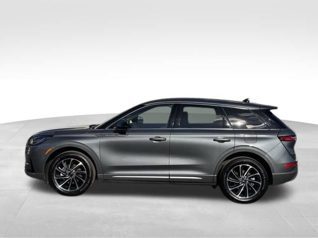 Used 2023 Lincoln Corsair AWD w/ Equipment Group 101A image 4