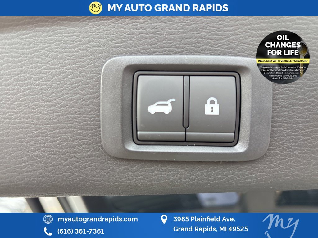 Used 2026 Mitsubishi Outlander SEL AWD/4WD image 13