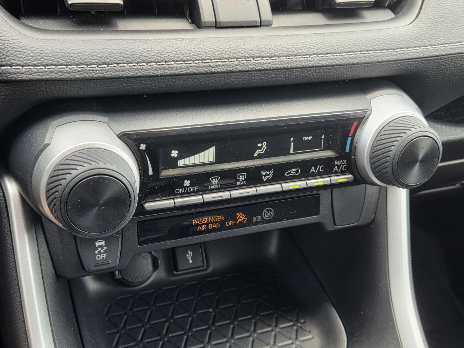 Certified 2022 Toyota RAV4 LE FWD image 14