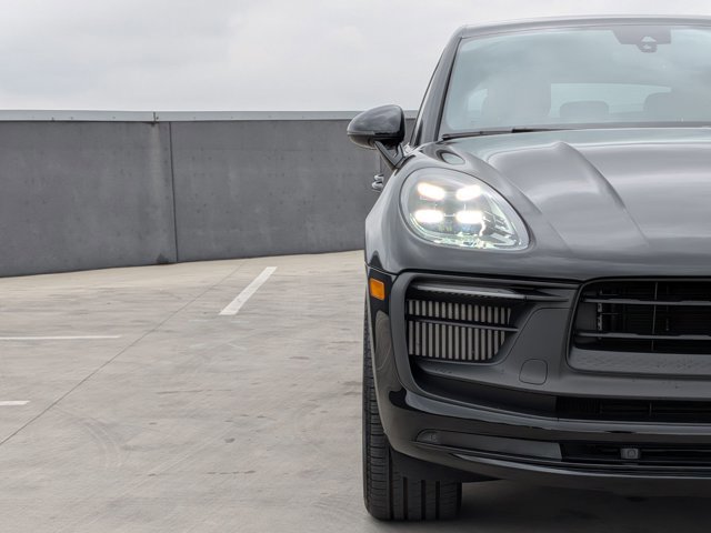Used 2023 Porsche Macan GTS image 12