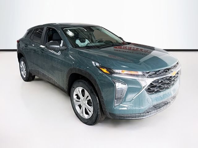 New 2026 Chevrolet Trax LS image 3