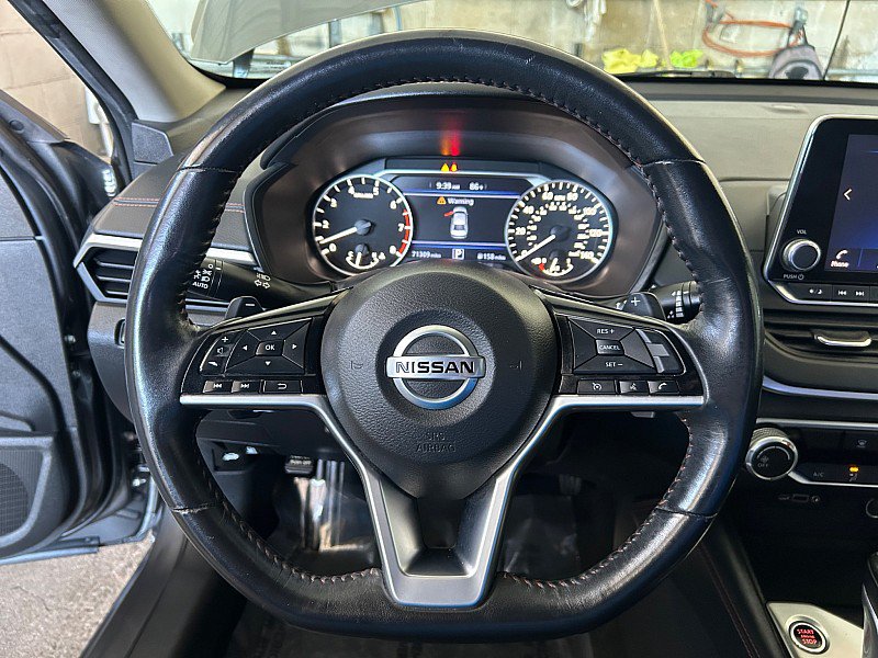 Used 2019 Nissan Altima 2.5 SR FWD image 13