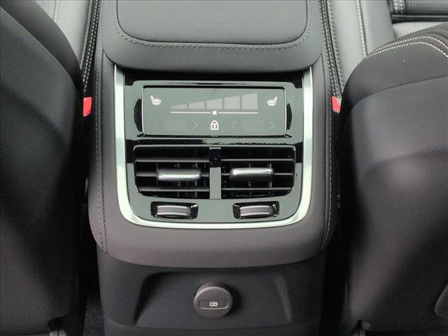 New 2026 Volvo XC90 T8 Ultra w/ Lounge Package image 21