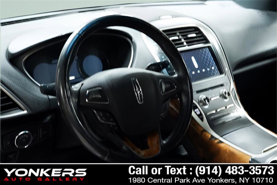 Used 2017 Lincoln MKX Reserve w/ Lincoln MKX Climate Package image 52