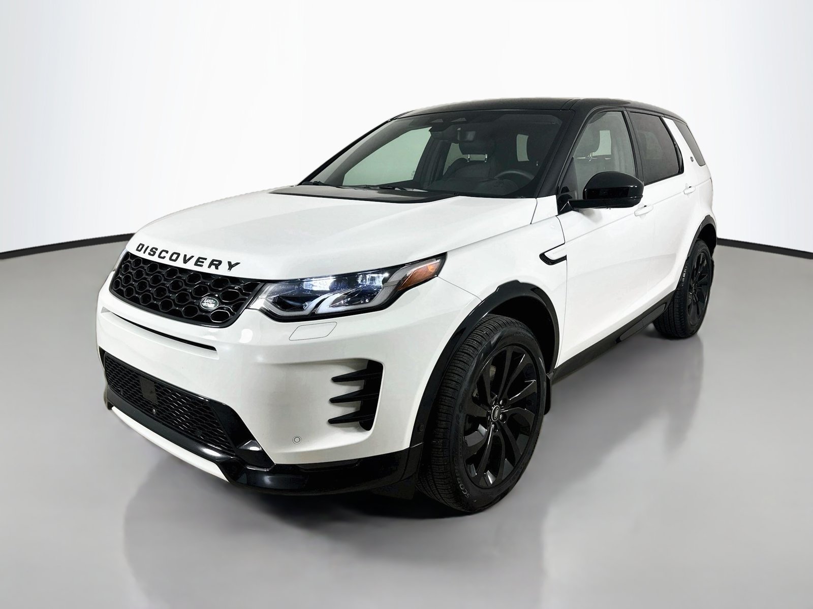 Used 2025 Land Rover Discovery Sport Dynamic SE