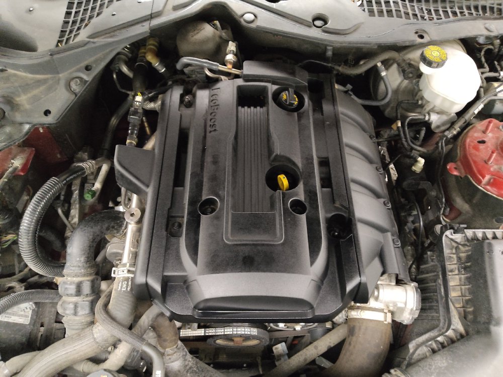 Used 2018 Ford Mustang Coupe RWD image 30