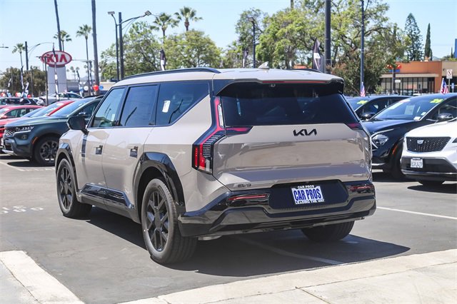 New 2026 Kia EV9 Land image 15