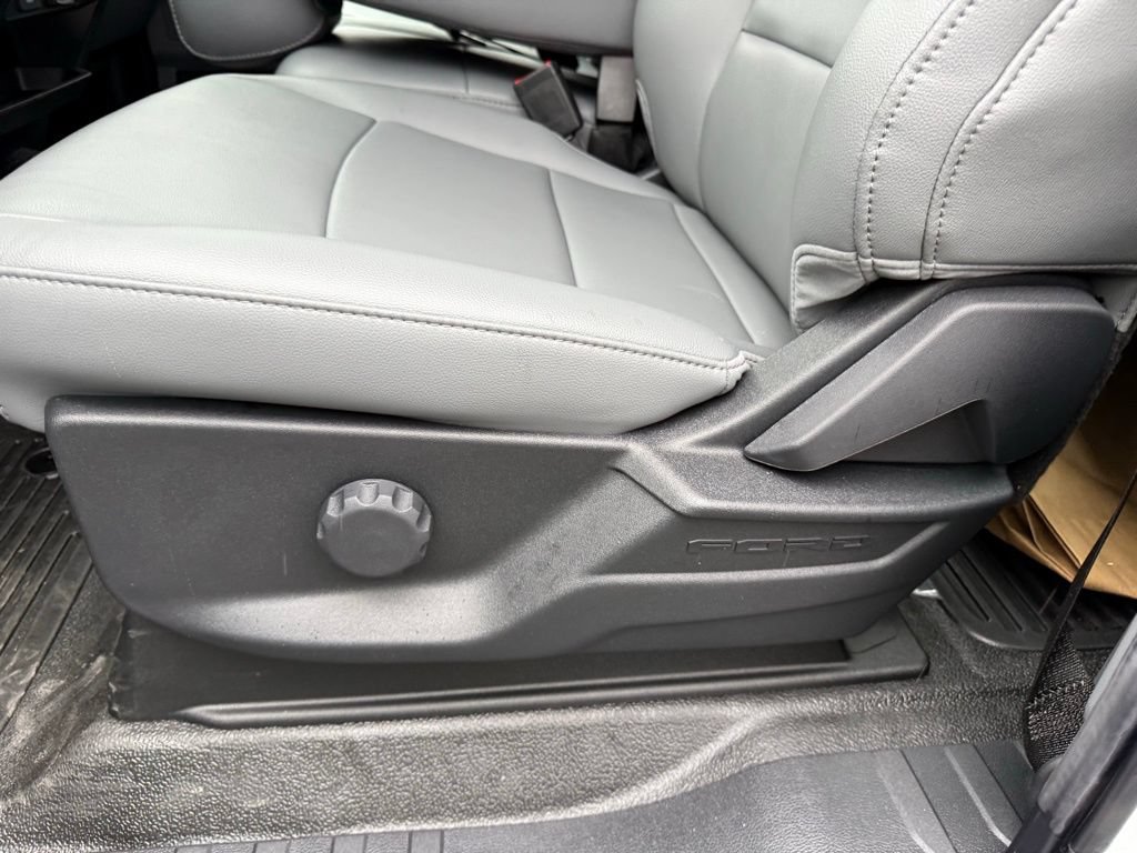 New 2025 Ford F350 XL AWD/4WD image 13