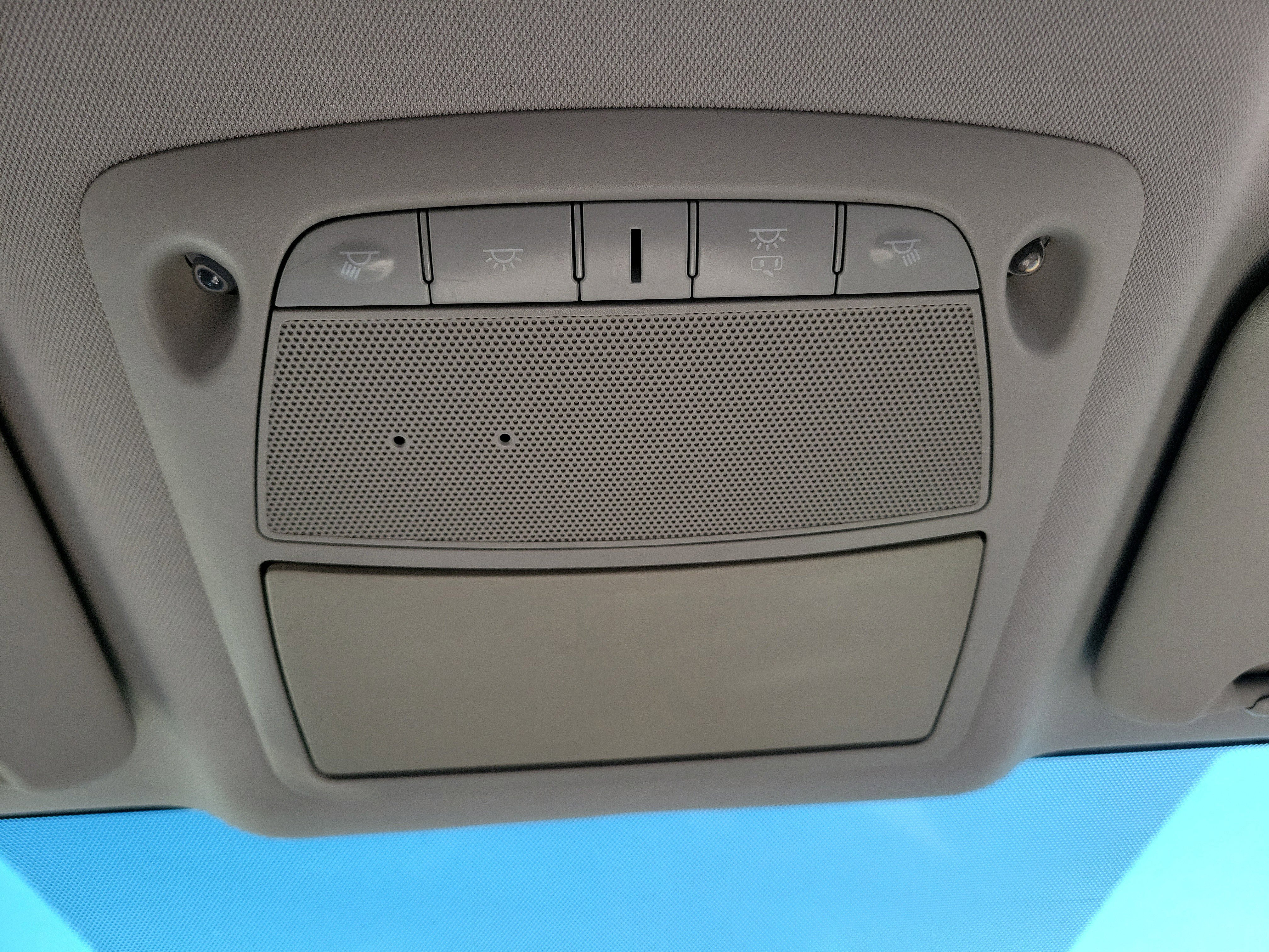 Used 2018 Nissan Rogue Sport SV image 23