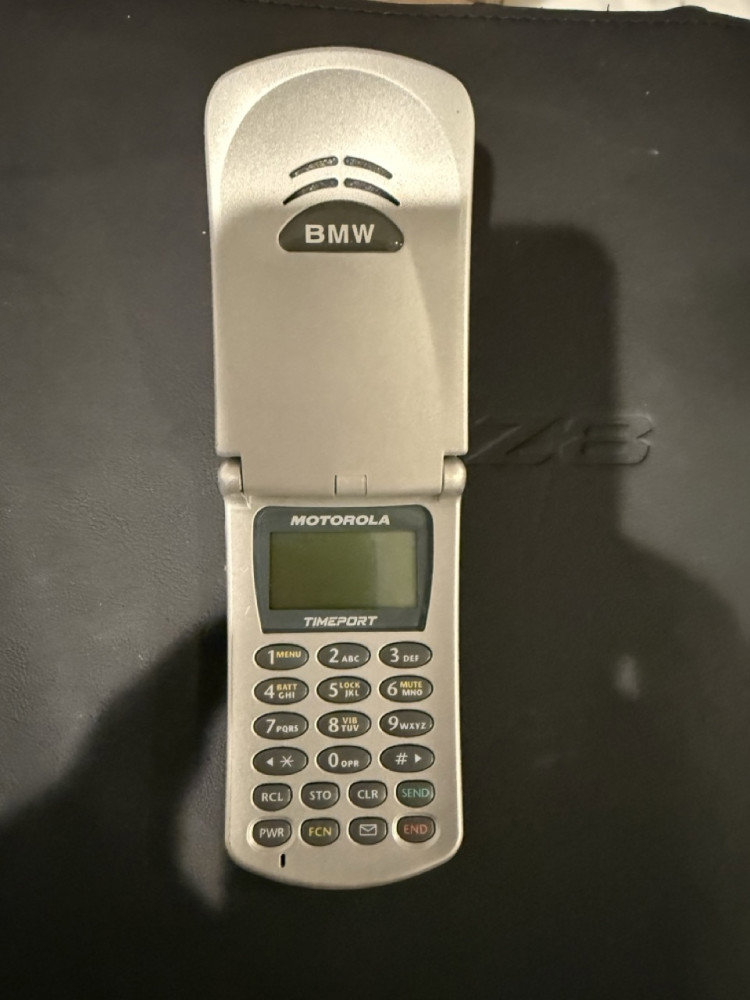 Used 2003 BMW Z8 image 35