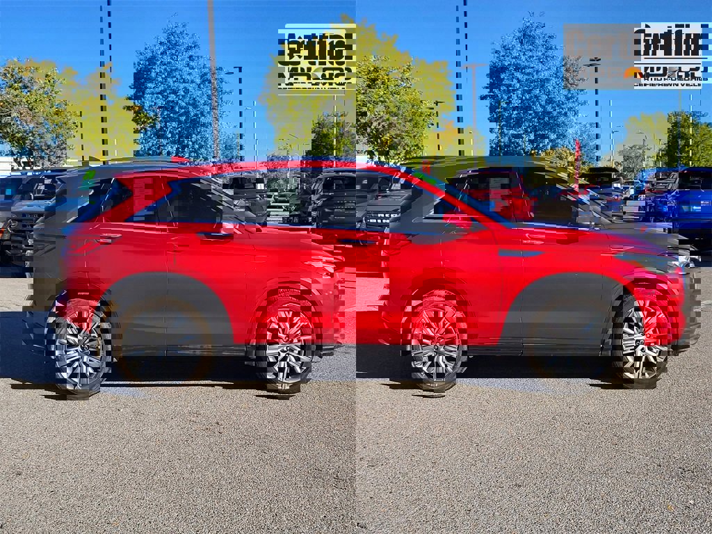 Used 2022 INFINITI QX50 Sensory image 2