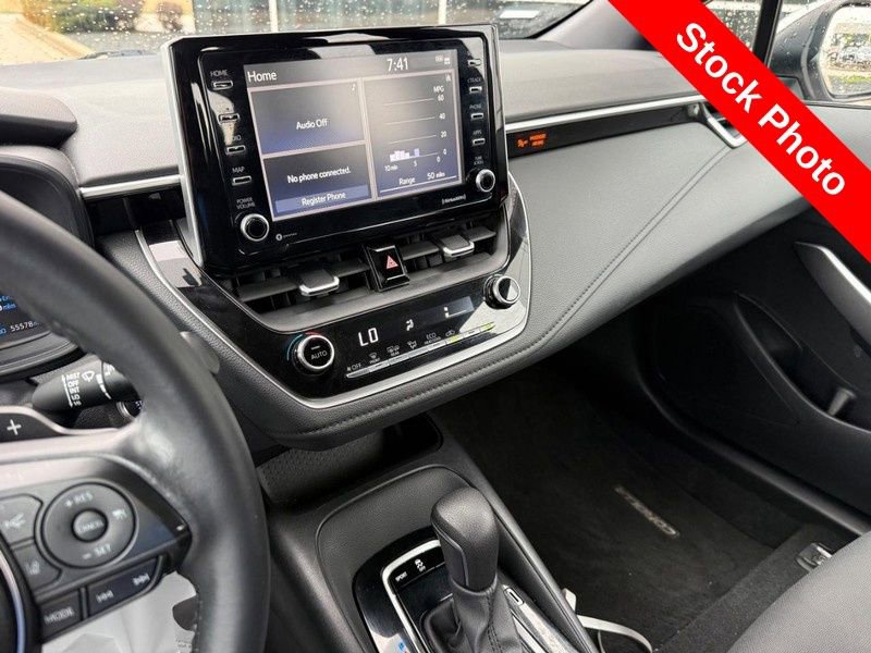 Used 2021 Toyota Corolla SE w/ SE Premium Package image 25