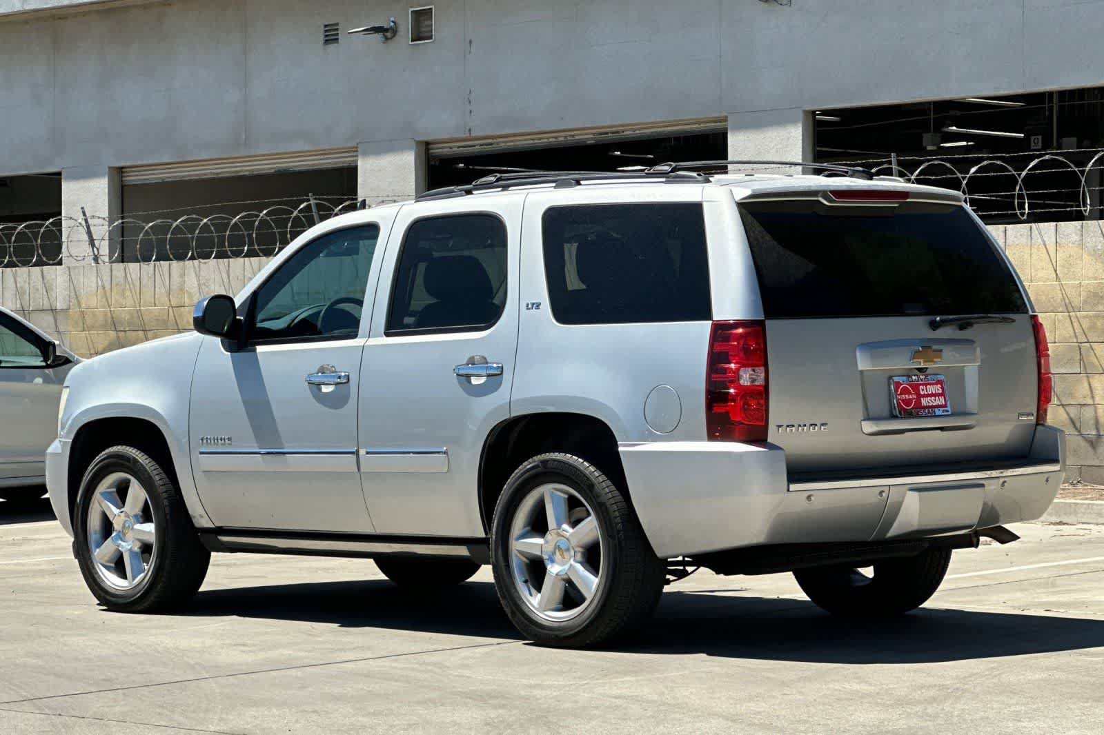 Used 2012 Chevrolet Tahoe LTZ AWD/4WD image 6
