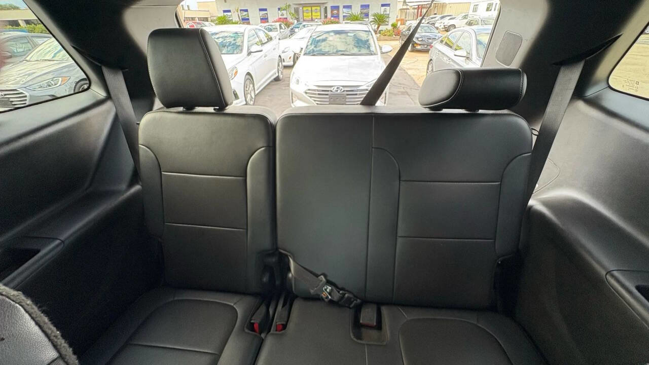 Used 2023 Chevrolet Traverse Premier image 15