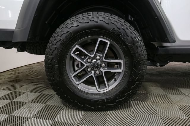 Used 2026 Jeep Gladiator Mojave AWD/4WD image 15
