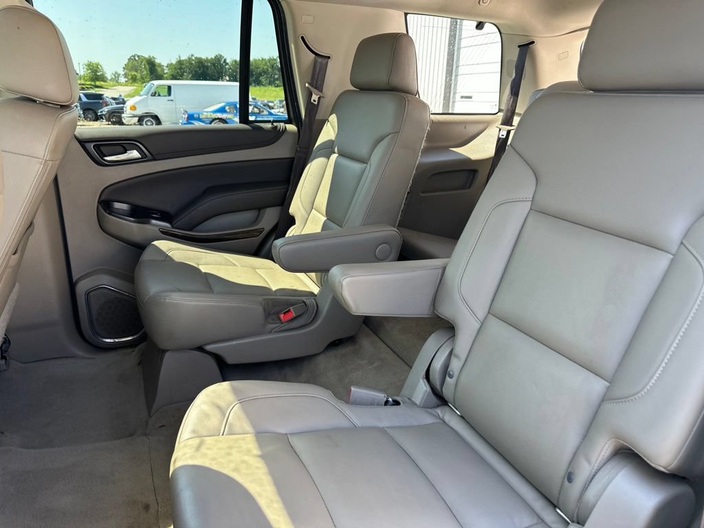 Used 2020 Chevrolet Tahoe LT w/ Luxury Package AWD/4WD image 35