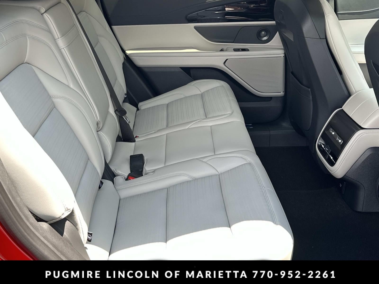 New 2026 Lincoln Nautilus Reserve AWD/4WD image 15