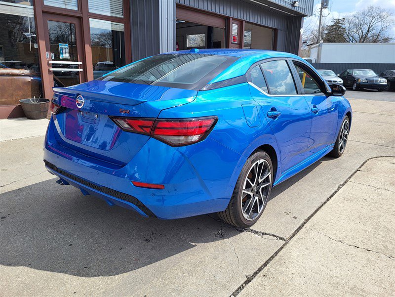 Used 2024 Nissan Sentra SR w/ SR Premium Package image 7