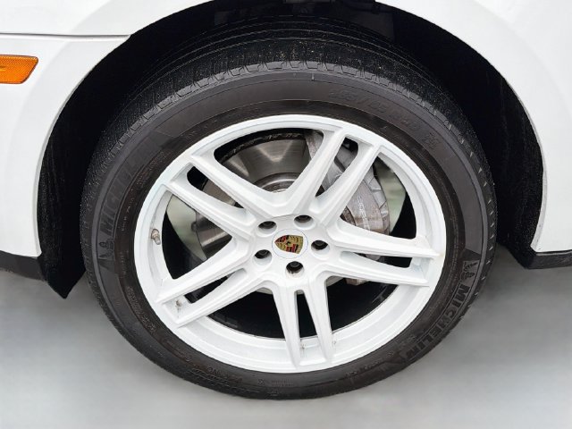 Used 2021 Porsche Macan AWD/4WD image 41