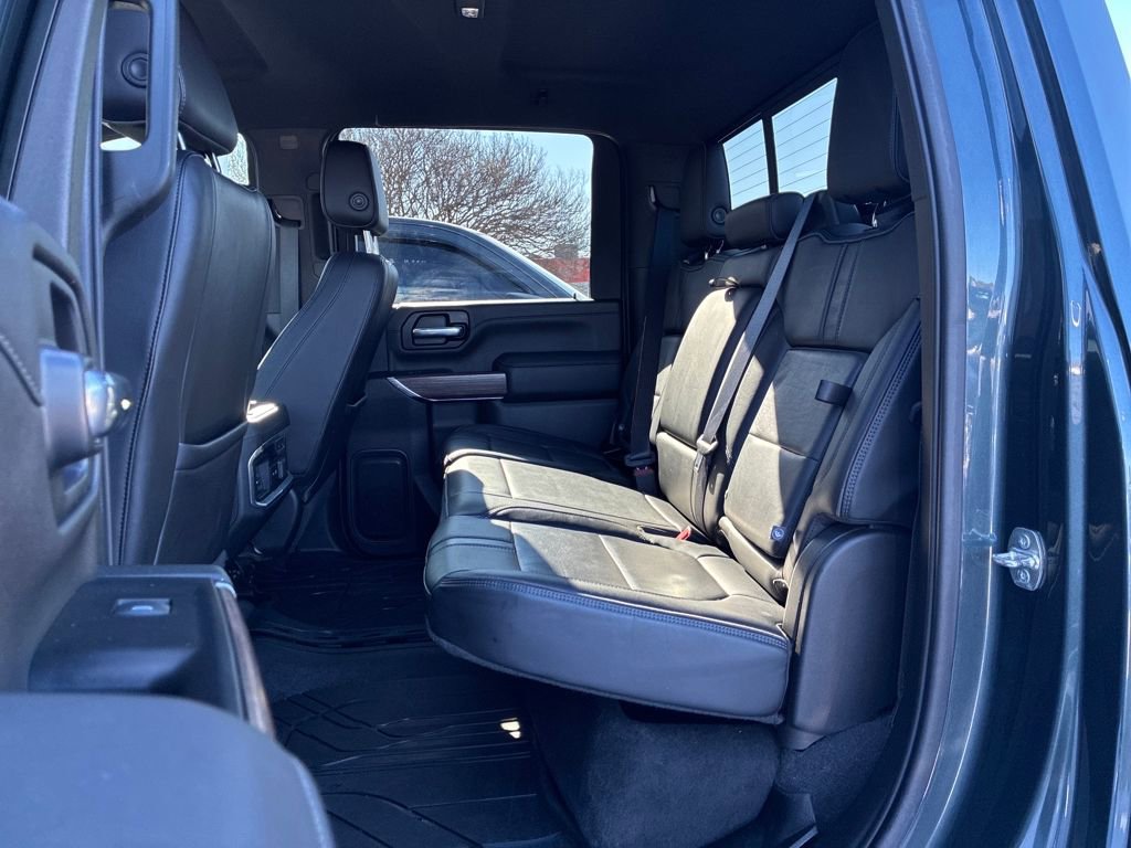 Used 2020 Chevrolet Silverado 2500 High Country w/ Technology Package image 25