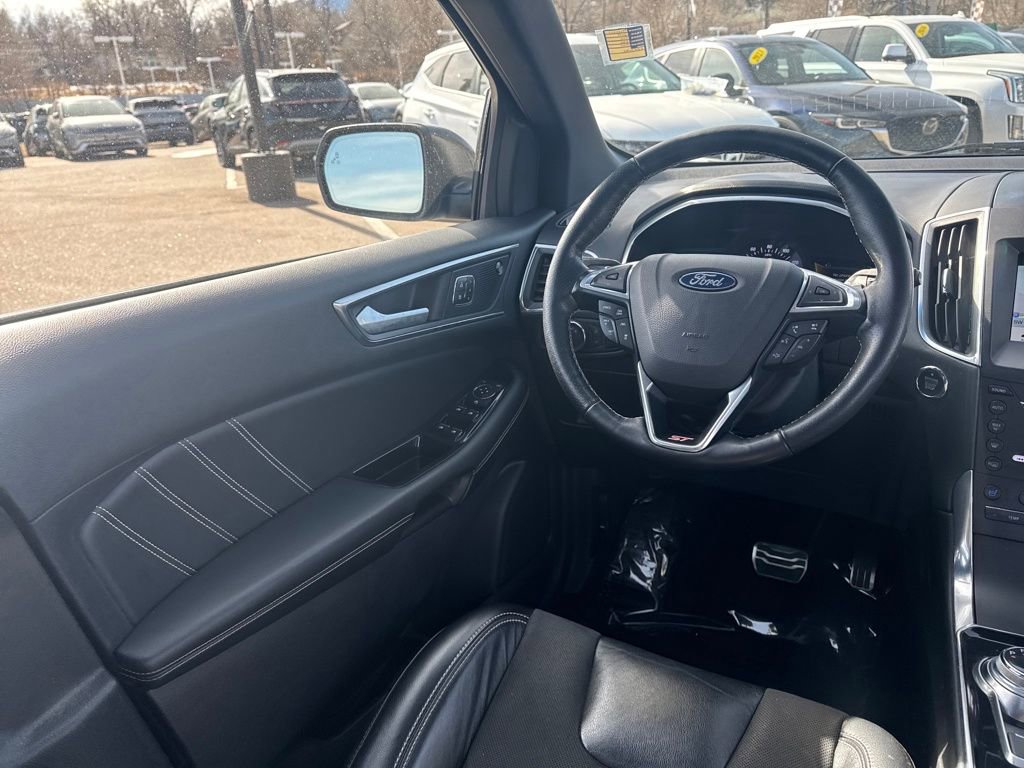 Used 2019 Ford Edge ST w/ Equipment Group 401A image 27