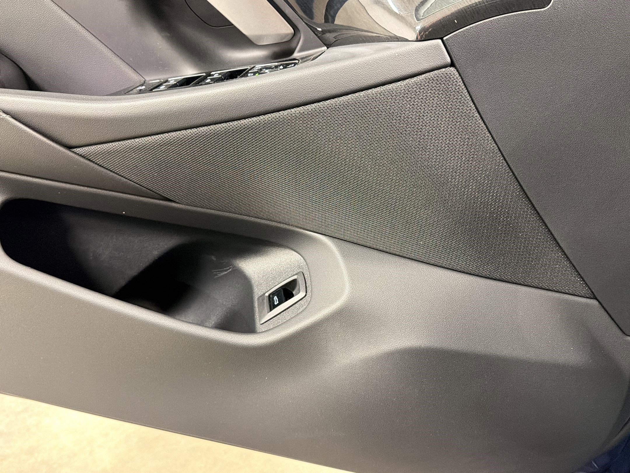 Certified 2026 BMW 530i image 21