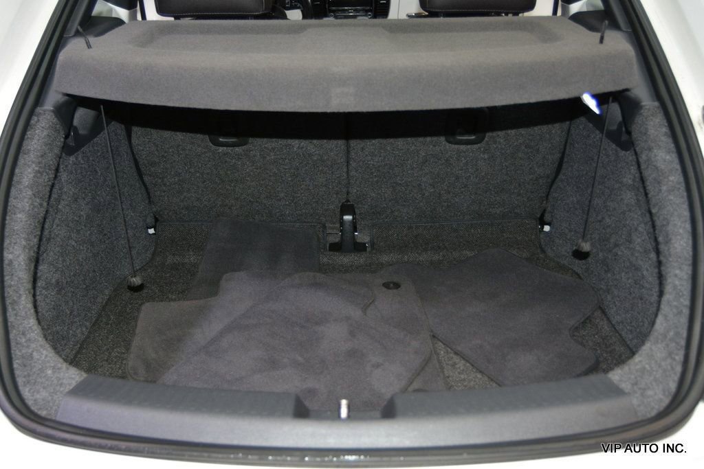 Used 2012 Volkswagen Beetle 2.5 image 27
