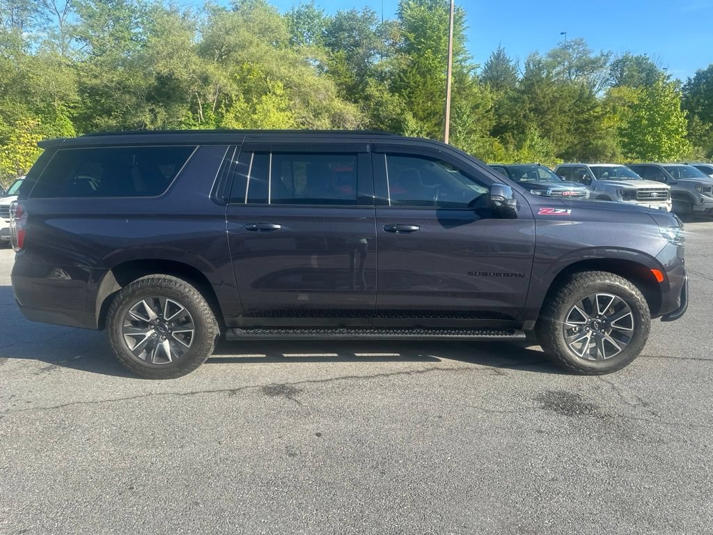 Used 2022 Chevrolet Suburban Z71 w/ Luxury Package AWD/4WD image 4