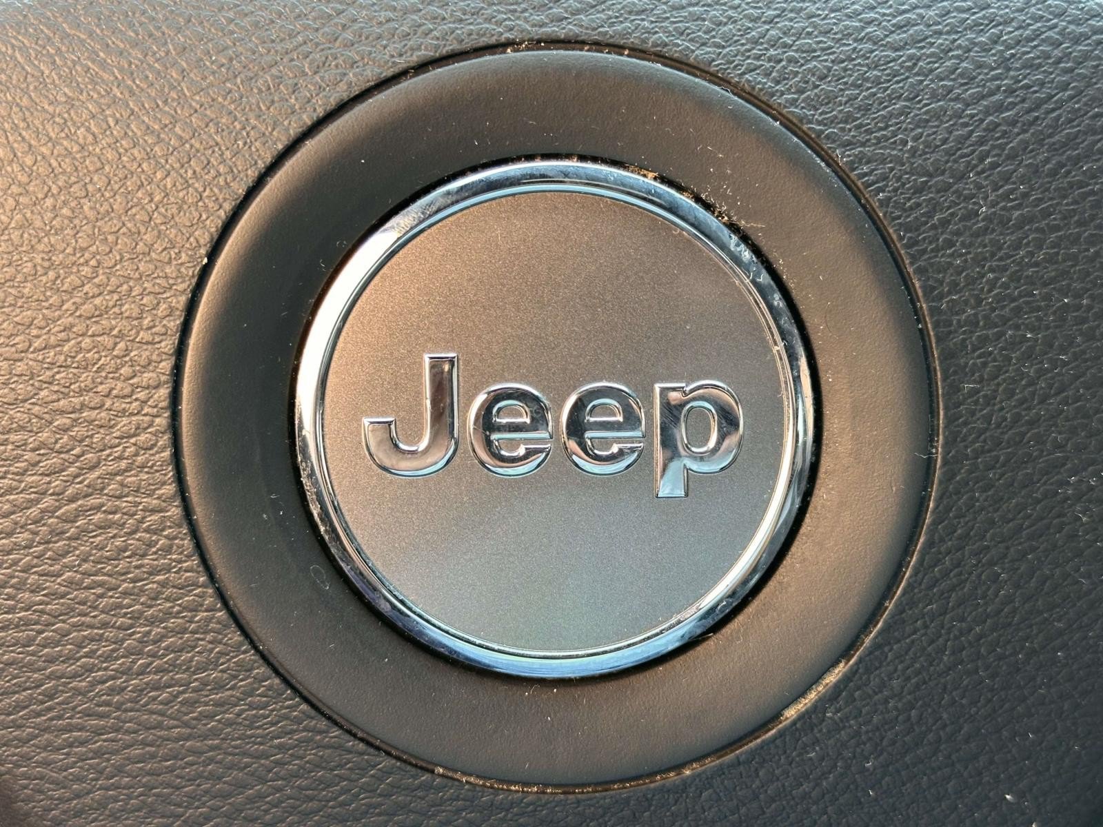 Used 2020 Jeep Grand Cherokee Laredo w/ Quick Order Package 2BN North AWD/4WD image 27