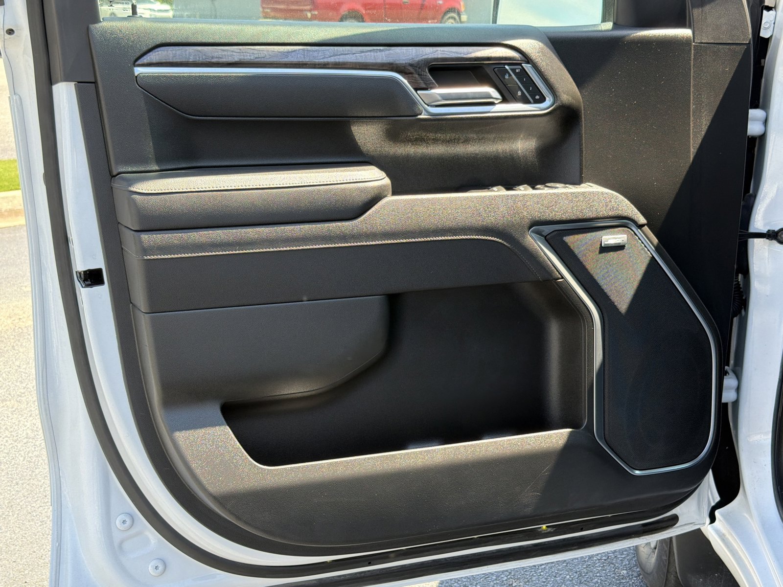 Used 2025 Chevrolet Silverado 1500 LTZ w/ LTZ Premium Texas Edition image 16