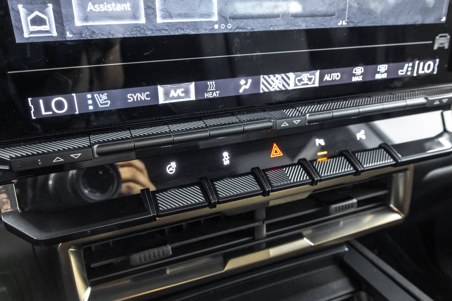 Used 2025 GMC Hummer EV 2X AWD/4WD image 30
