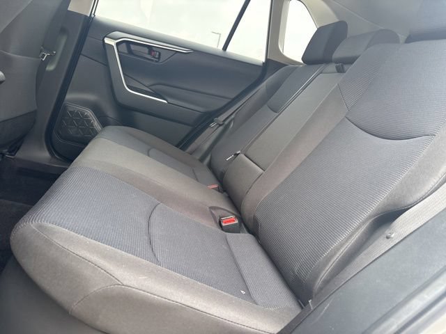 Used 2023 Toyota RAV4 LE AWD/4WD image 7
