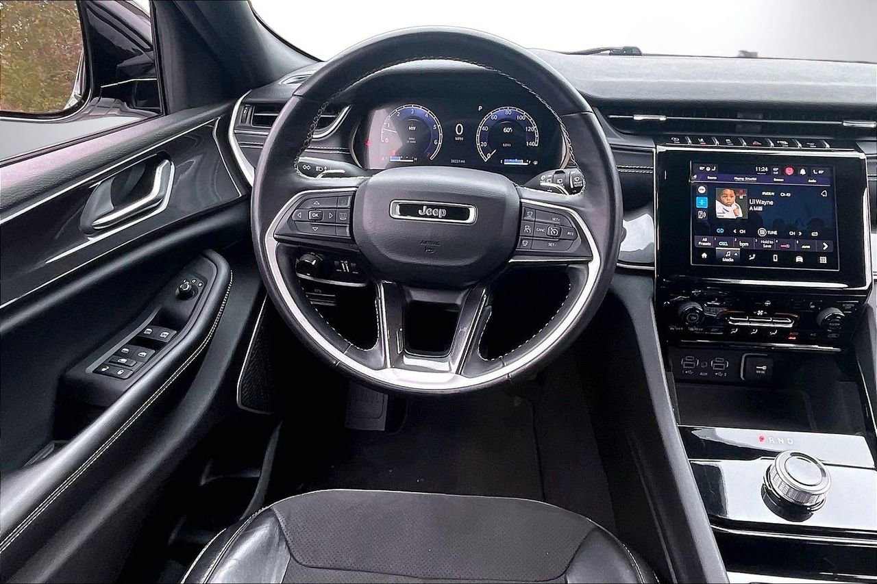 Certified 2022 Jeep Grand Cherokee L Laredo image 12