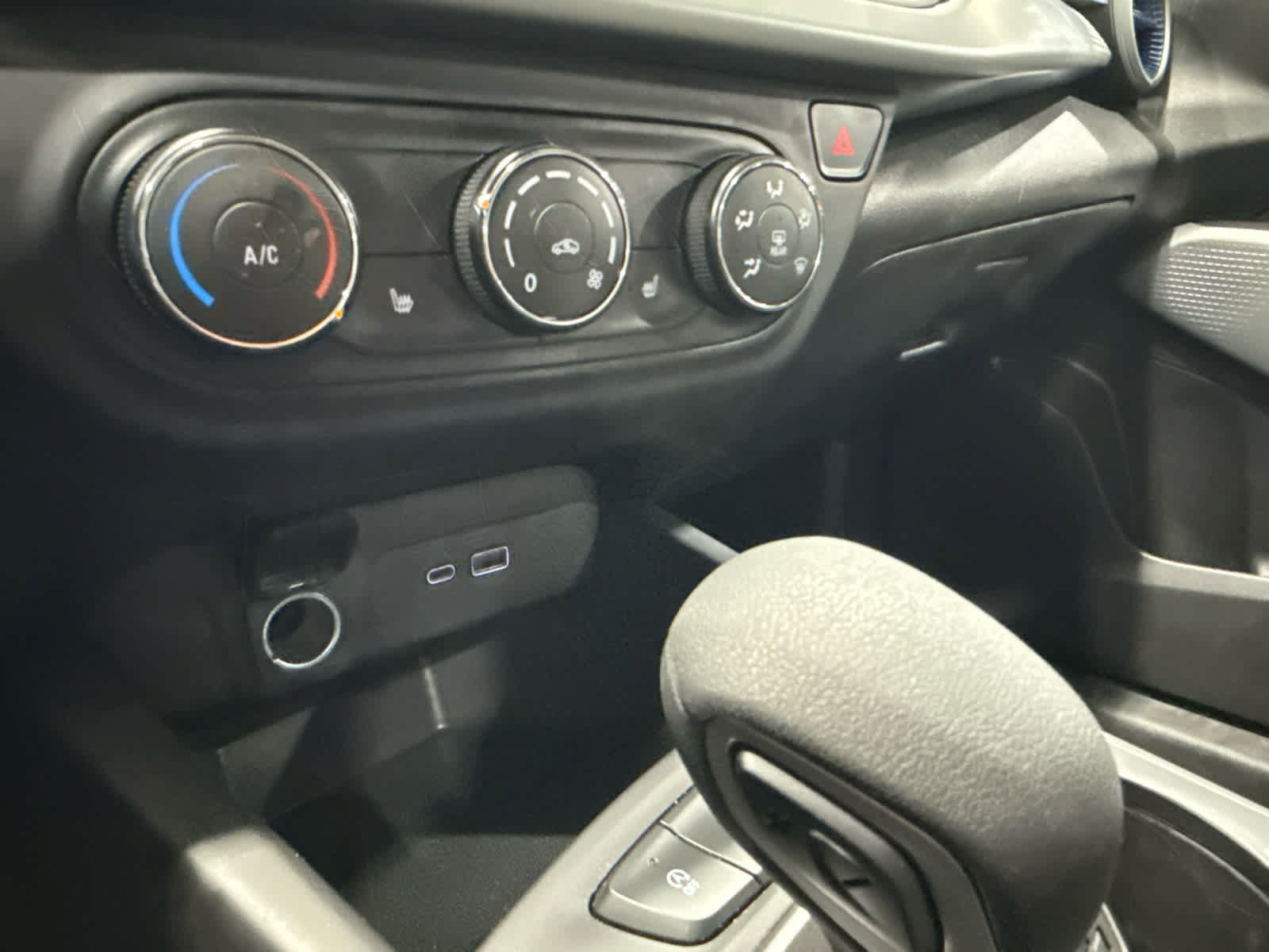 Certified 2026 Chevrolet Trax LS w/ LS Convenience Package FWD image 18