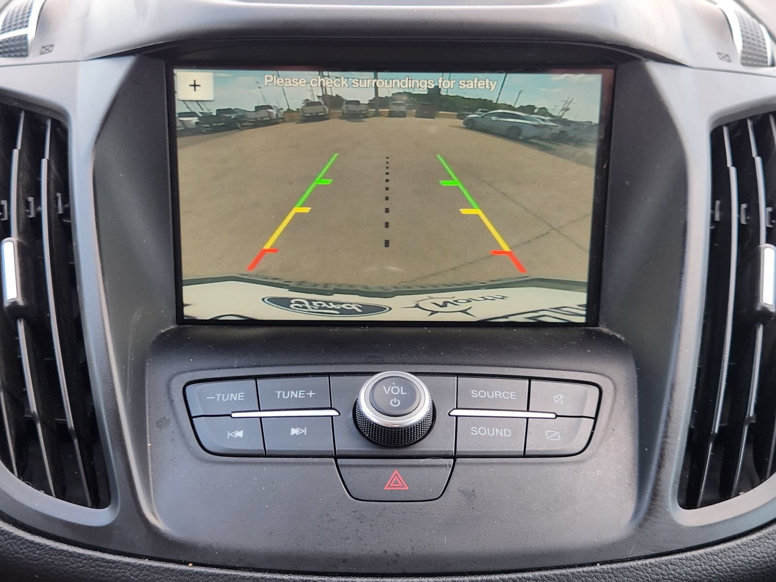 Used 2019 Ford Escape SE FWD image 19