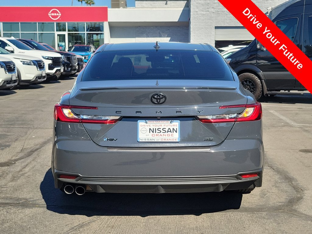 Used 2025 Toyota Camry SE w/ Convenience Package FWD image 32