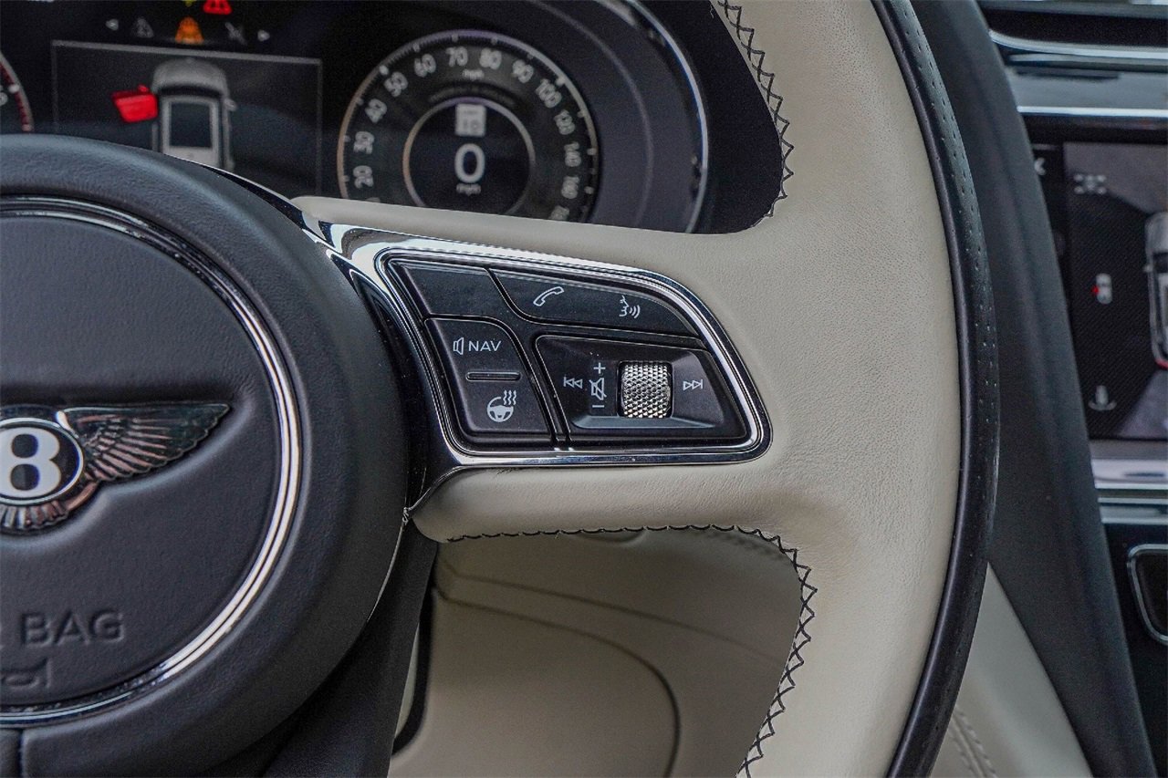 Certified 2024 Bentley Bentayga Extended Wheelbase image 25