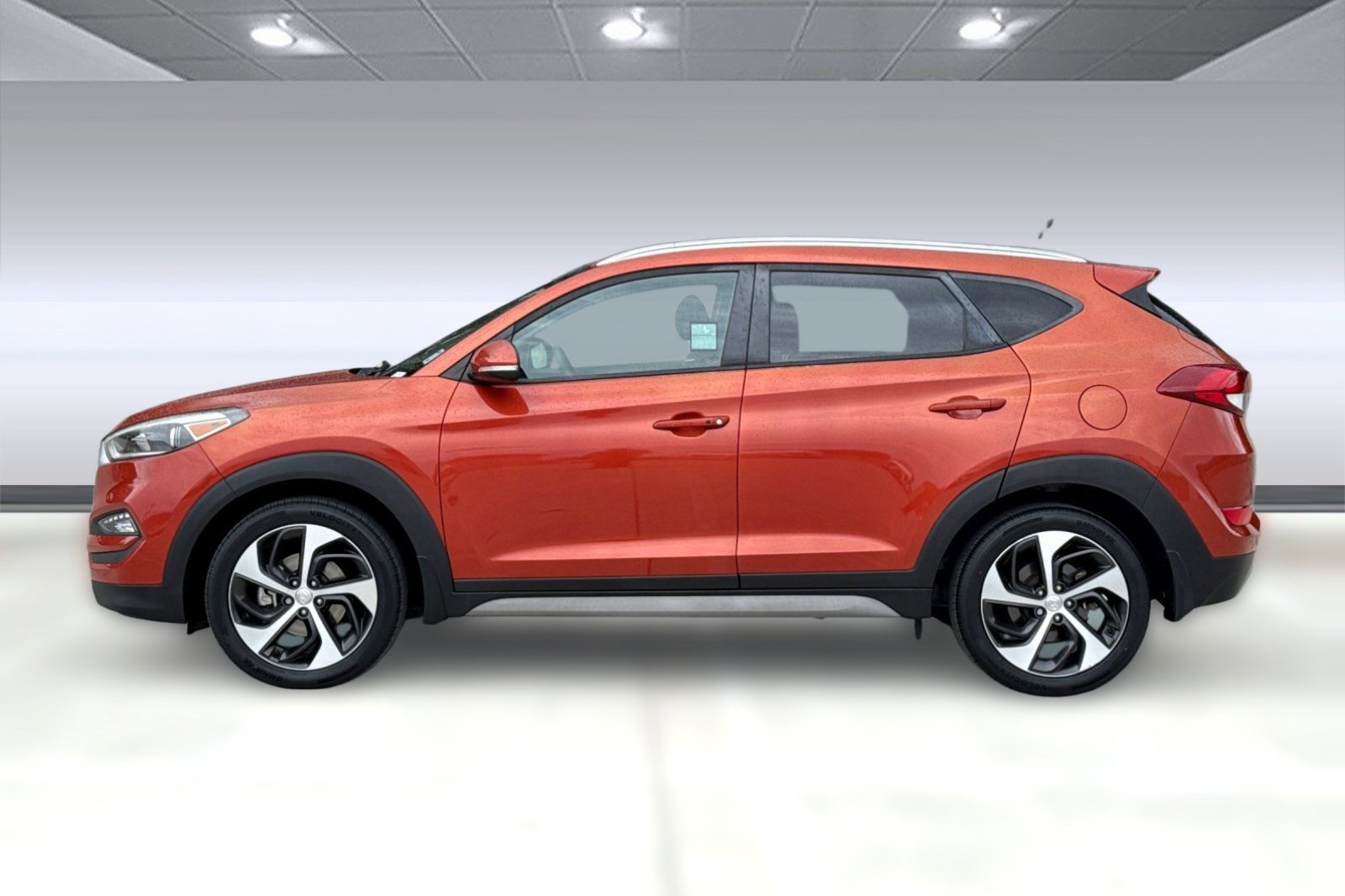 Used 2017 Hyundai Tucson Sport image 2