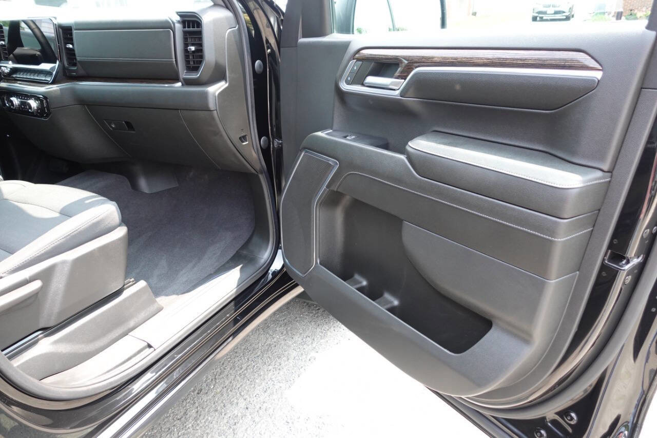 Used 2023 GMC Sierra 1500 Elevation image 32