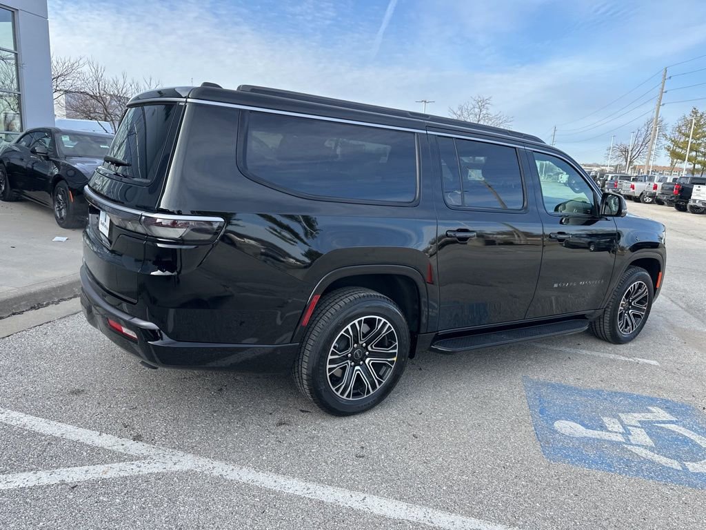 New 2026 Jeep Grand Wagoneer L 4WD w/ Premium Group I image 34