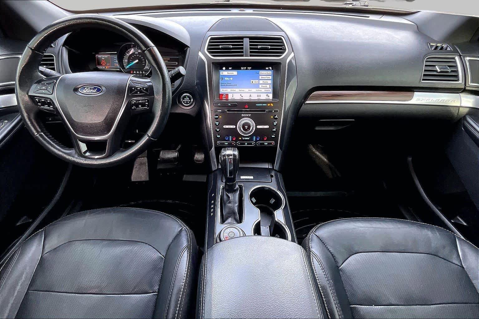 Used 2018 Ford Explorer Limited AWD/4WD image 16