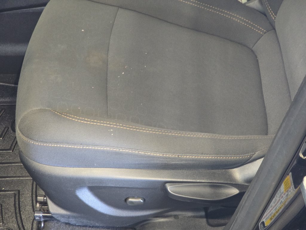 Used 2019 Chevrolet Trax LS AWD/4WD image 29