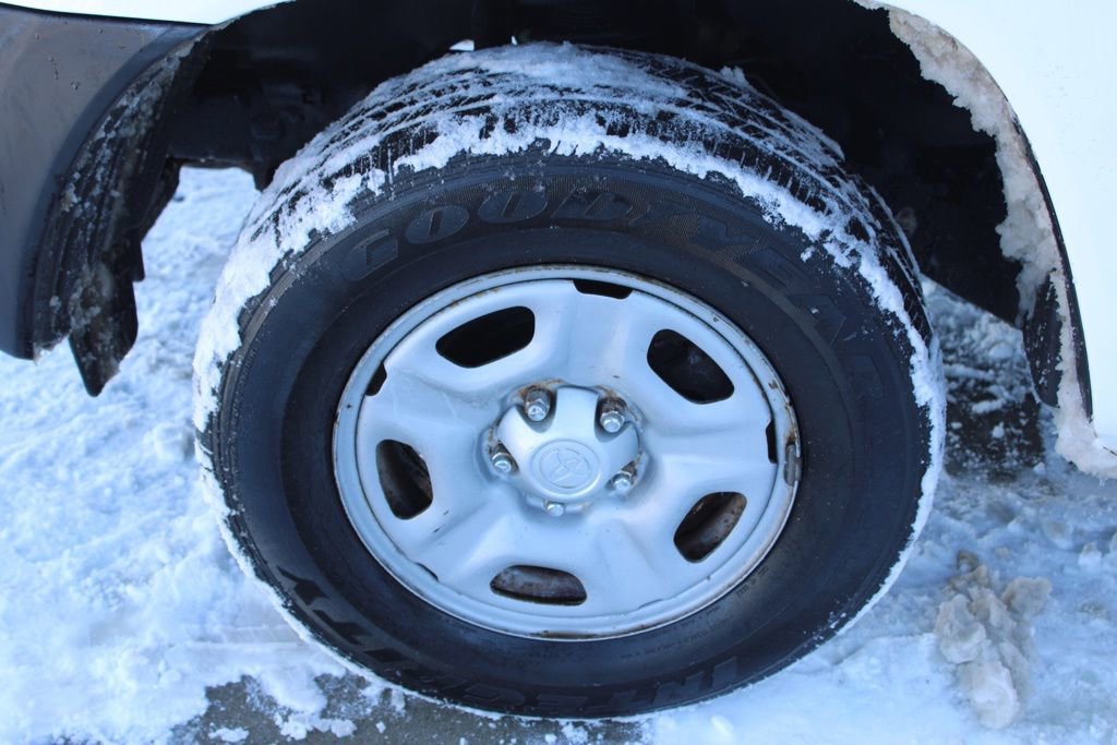 Used 2014 Toyota Tacoma Base image 10