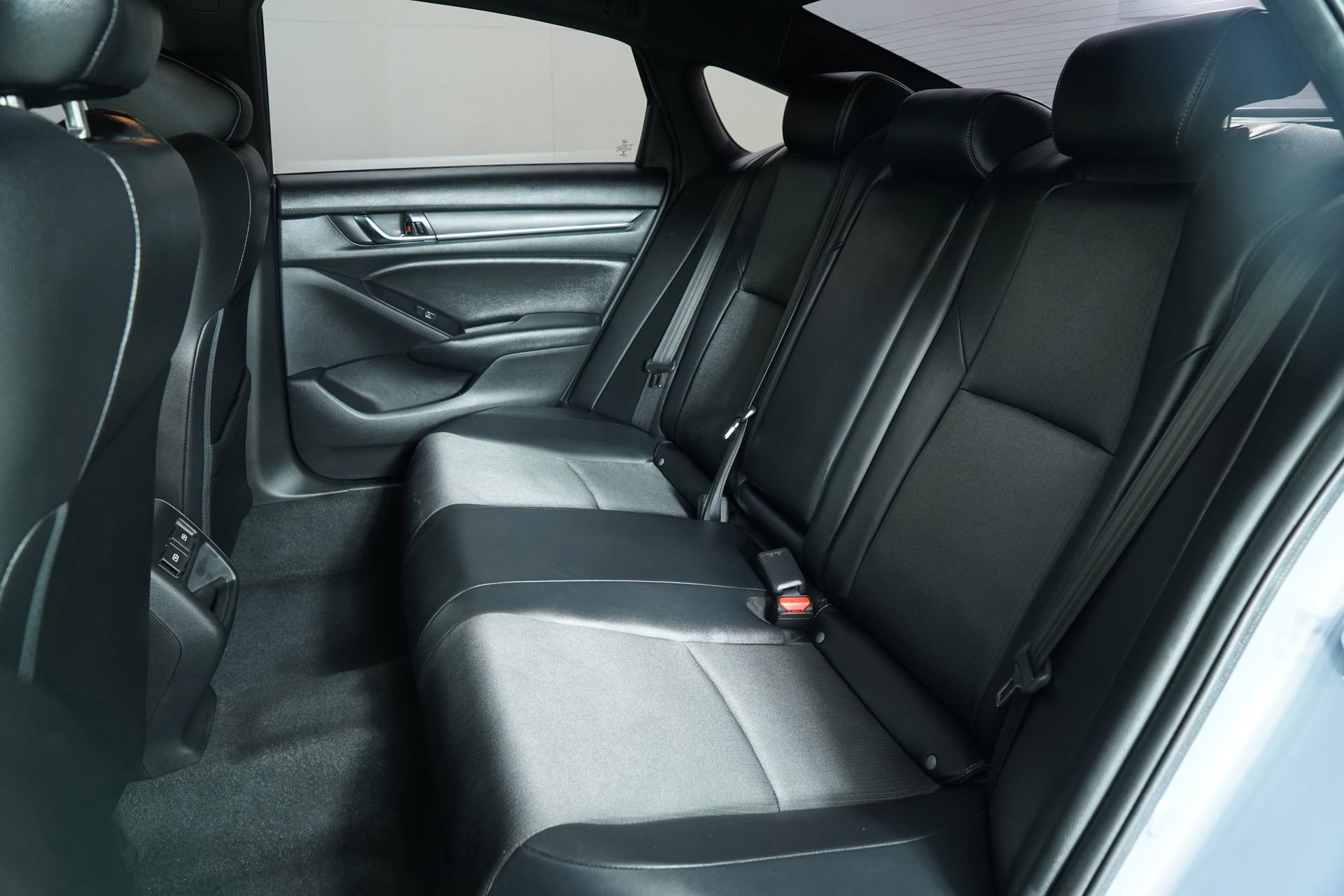 Used 2022 Honda Accord Sport image 25